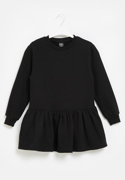 Rebel Republic - Plain tiered fleece dress - black