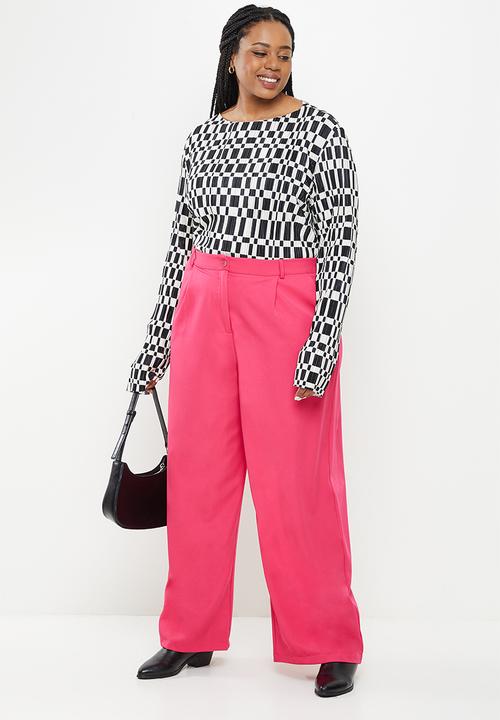 Me&B - Plus plisse with digital print top - stone & black 