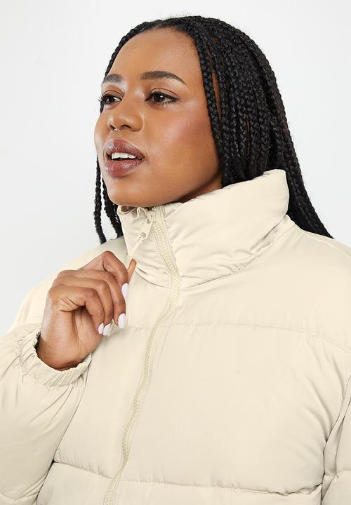 Cotton On - Curve recycled mother puffer jacket-sepia