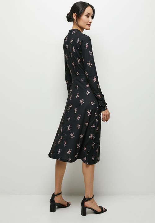 MILLA - Wrap midi dress - spaced floral