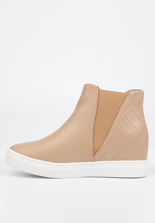 Butterfly Feet - Donna 2 wedge sneaker - neutral