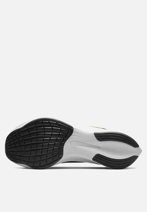Nike - Nike Zoom Fly 4