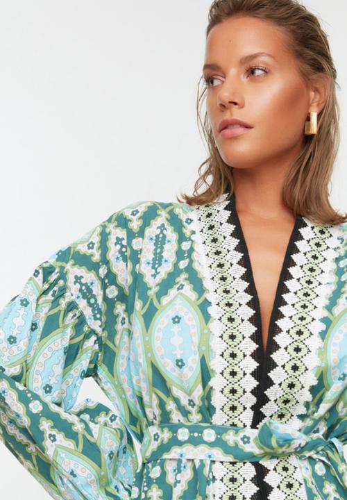 Trendyol - Ethnic patterned kimono kaftan - multi