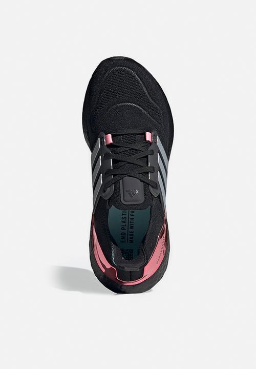 adidas Originals - Ultraboost 22 w - core black/matte silver/beam pink