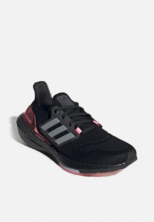 adidas Originals - Ultraboost 22 w - core black/matte silver/beam pink