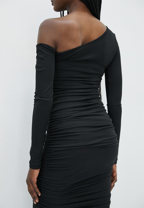 VELVET - Off shoulder midi ruching dress - black