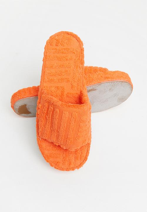 Public Desire - Juicy terry towelling slider - orange