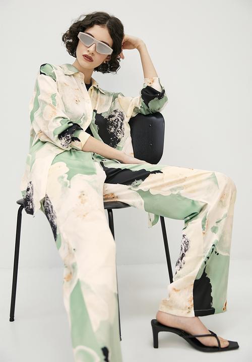 VELVET - Printed wide leg pant - marble print