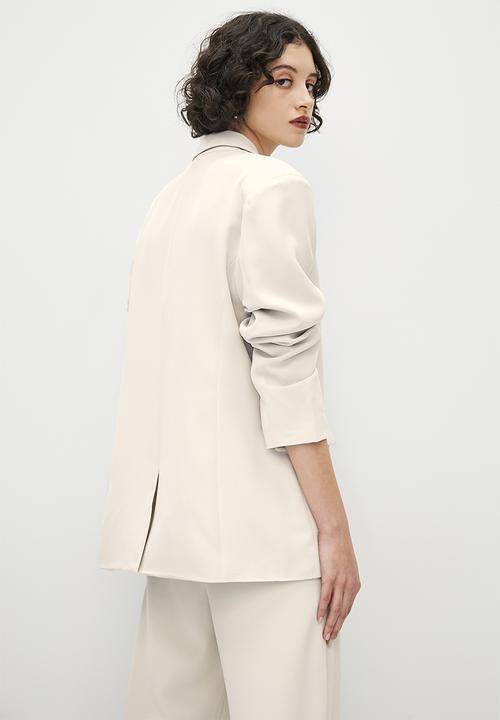 VELVET - Longline blazer with shoulderpad - neutral