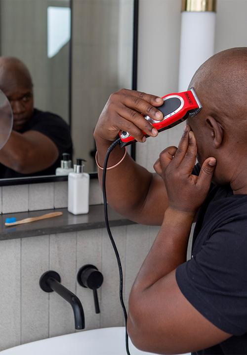 WAHL - Wahl Close-Cut Pro 11 Piece Ultra Close Cutting Hair Clipper Kit