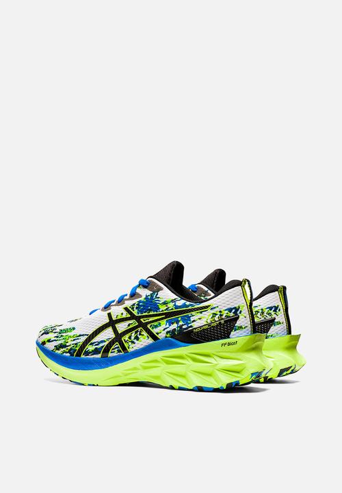 ASICS - Novablast 2 colour injection - white/black