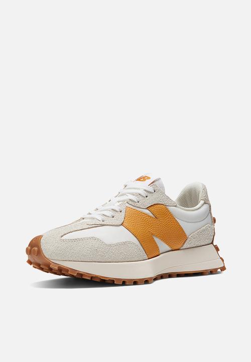 New Balance  - Radically classic - sea salt (108)