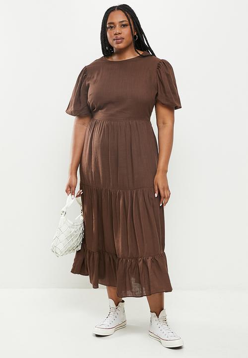 Glamorous - Plus open back tiered linen dress - brown