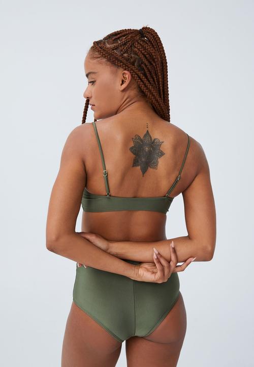 Cotton On - Scoop neck crop bikini top - warm khaki shimmer