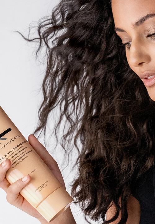Kerastase  - Curl Manifesto Fondant Hydratation Essentielle Conditioner