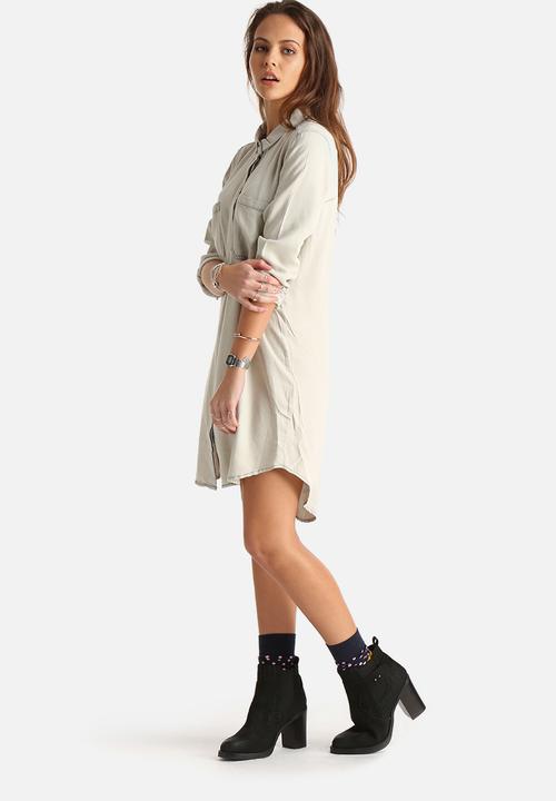 VILA - Cloud Oversized Denim Shirt