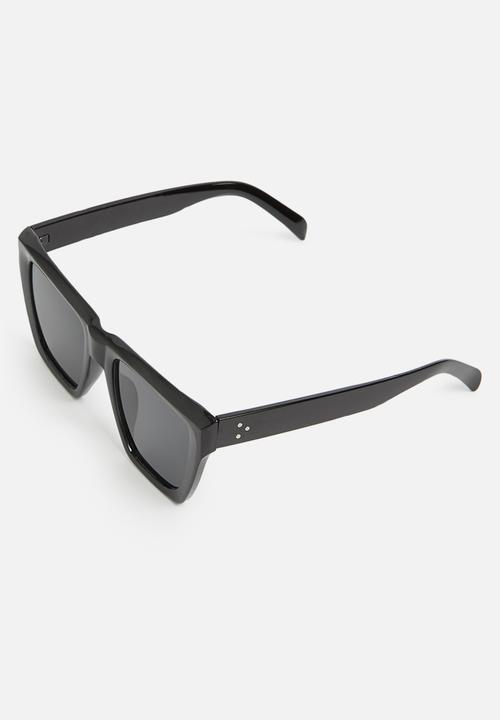 Superbalist - Faye square sunglasses - black