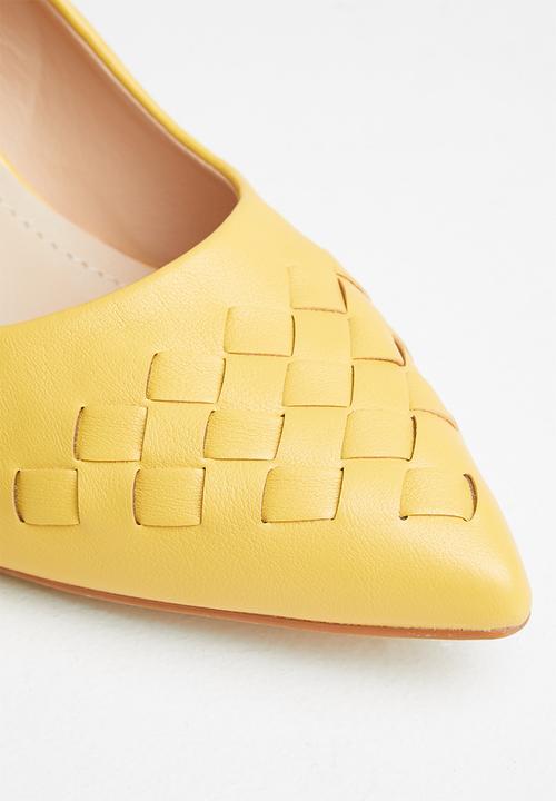 Plum - Holly plaited court heel - mustard
