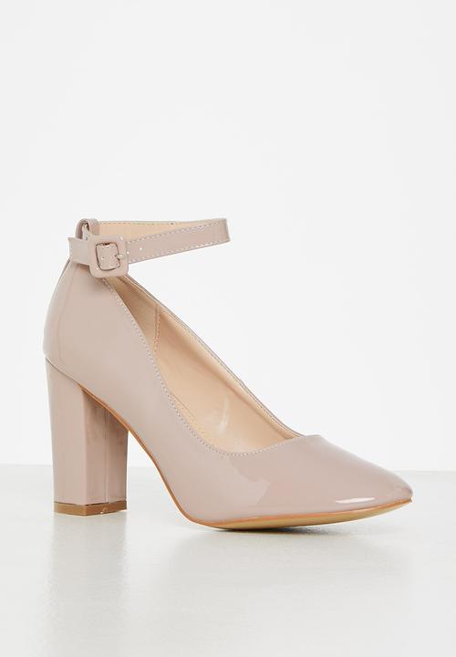 Superbalist - Kate patent block heel - neutral