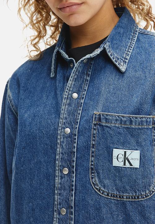 Calvin Klein - Cropped dad denim shirt - blue