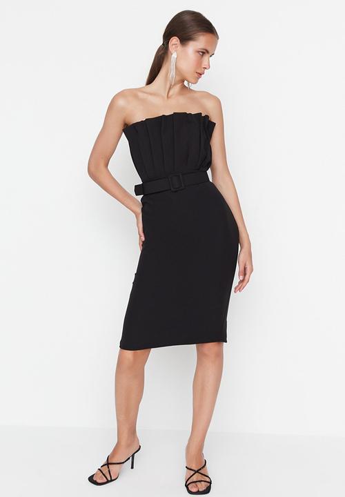 Trendyol - Ruffle top dress - black