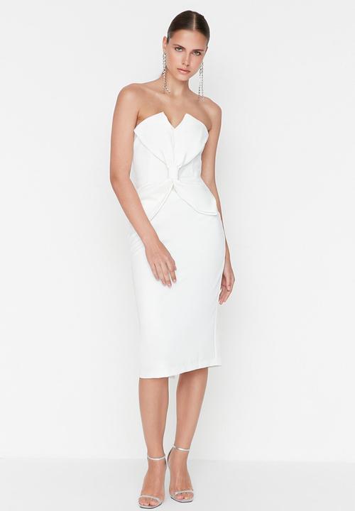 Trendyol - Bow detailed midi dress - ecru
