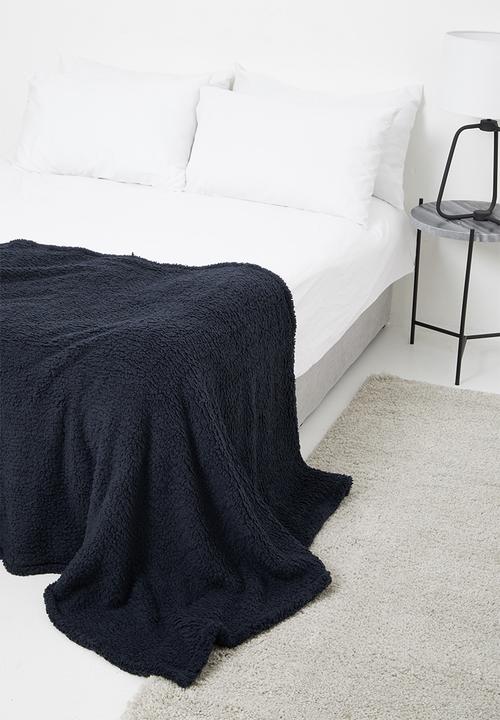 Linen House - Teddy throw - navy