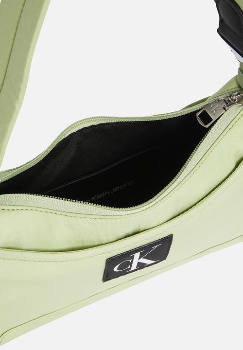 Calvin Klein - City nylon shoulder bag - jaded green