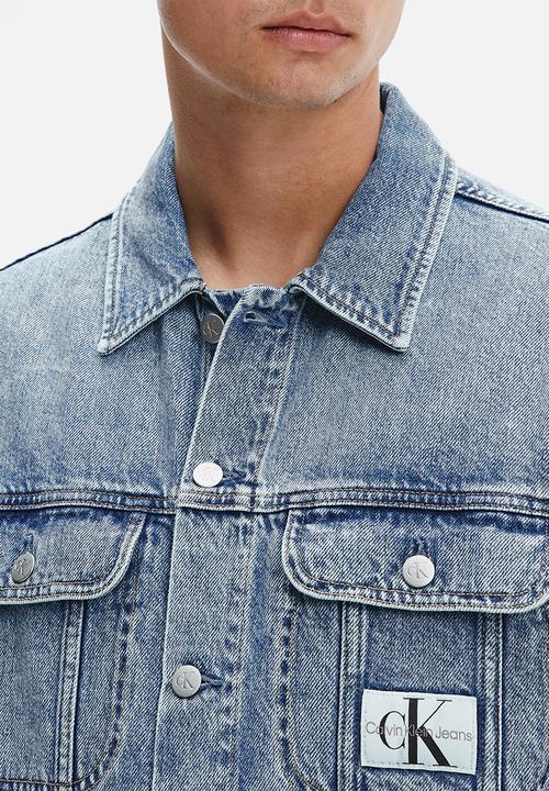 Calvin Klein - Regular 90s denim jacket - light blue