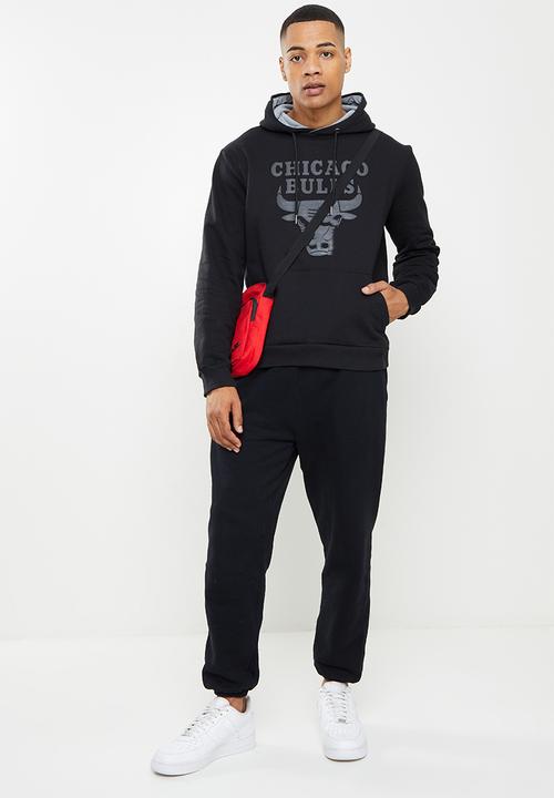 NBA - Bulls long sleeve hooded sweater - black