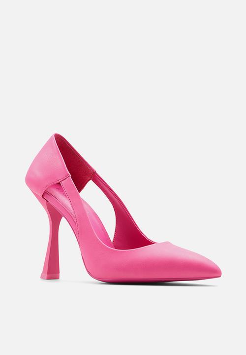 Call It Spring - Laurelle court heel - bright pink
