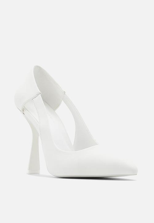 Call It Spring - Laurelle court heel - white
