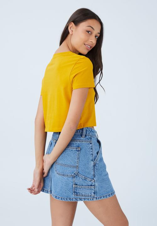 Cotton On - The baby tee - trophy gold