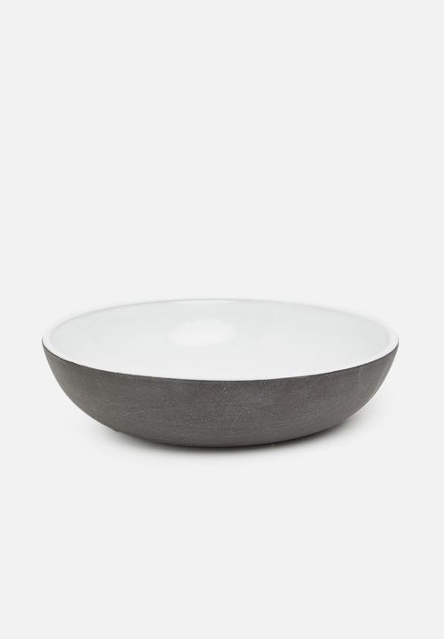 Matte serving bowl - black & white