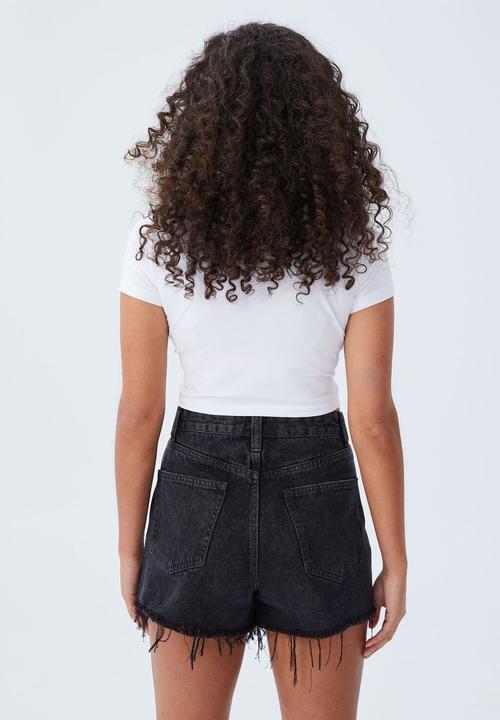 Cotton On - High mom denim short - graphite black 