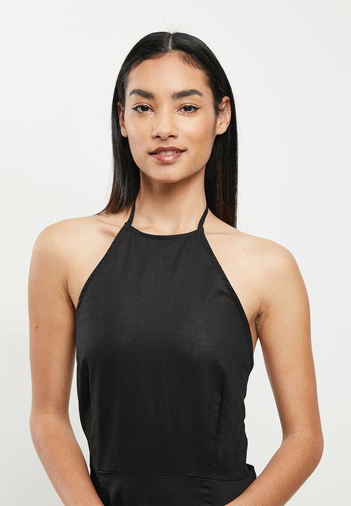 Glamorous - Petite halter neck back tie mini dress - black