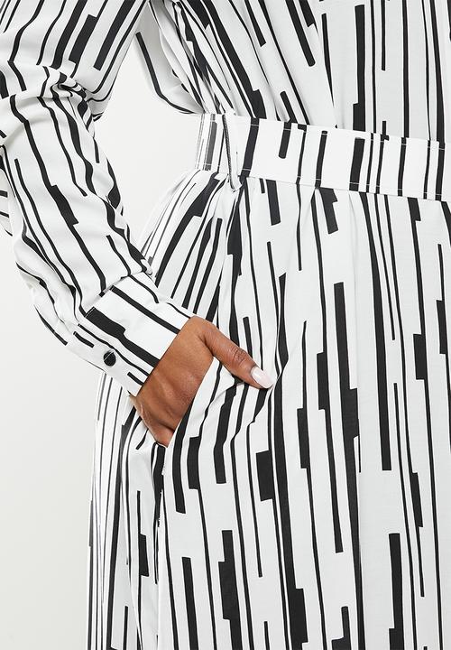 Me&B - Plus belted linen blend dress - black & white 