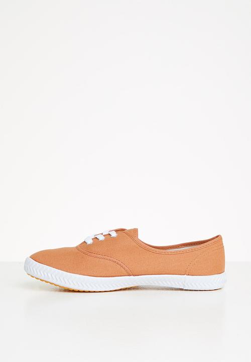 TOMY - Classic - tawny birch