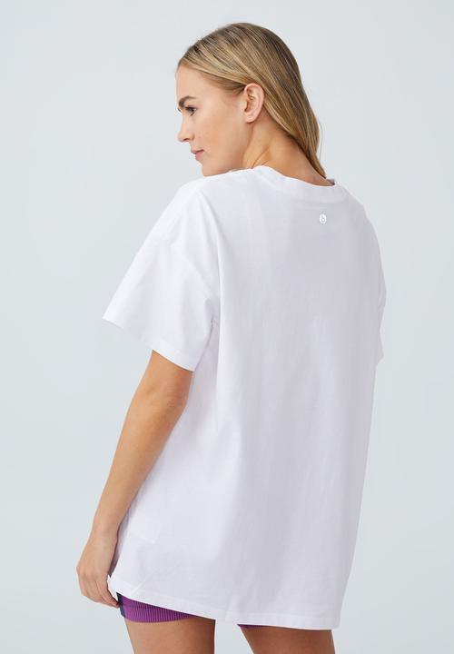 Cotton On - Oversized active tshirt - white/dance club