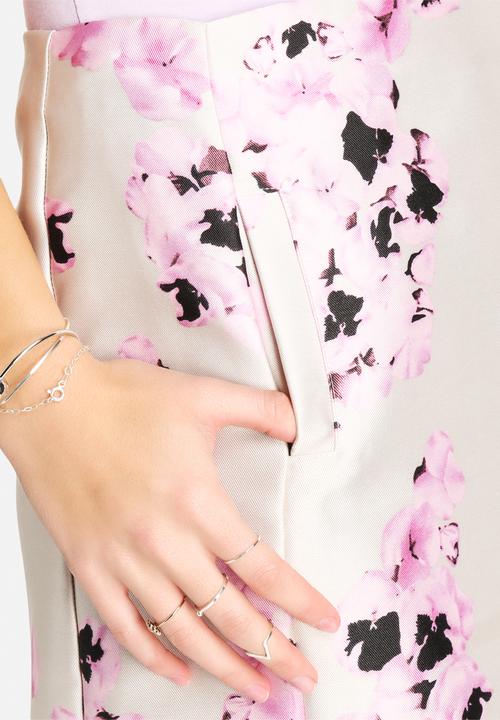 AX Paris - Floral Skirt