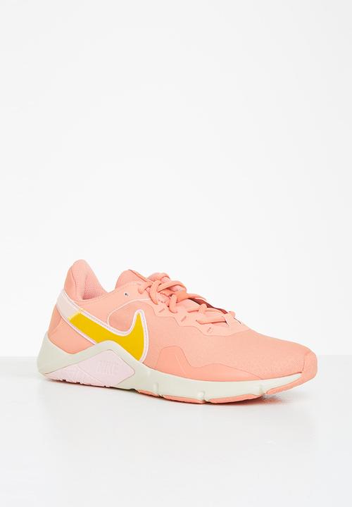 Nike - Nike Legend Essential 2