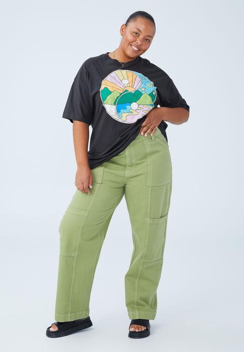 Cotton On - Curve dad graphic tee - desert daze/washed black