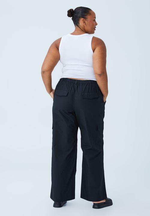 Cotton On - Curve scout cargo pant - black