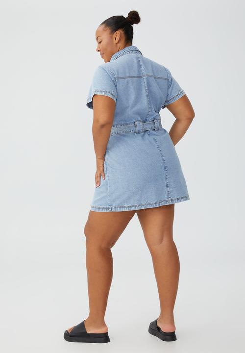 Cotton On - Curve utility mini dress - mid wash