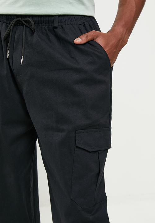 basicthread - Slim fit cuffed chino - black