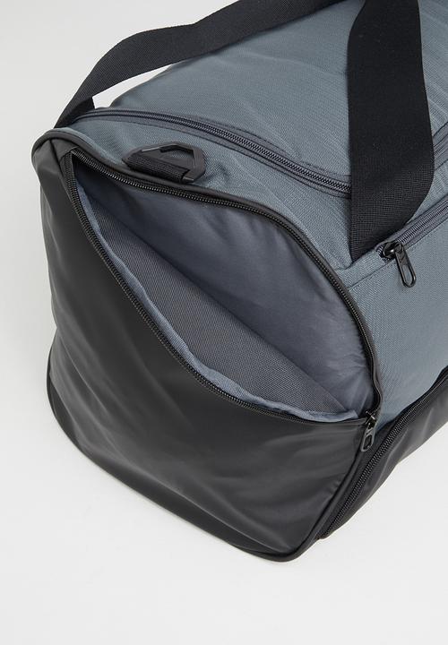 Nike - Nike brasilia 9.5 gym duffel - multi
