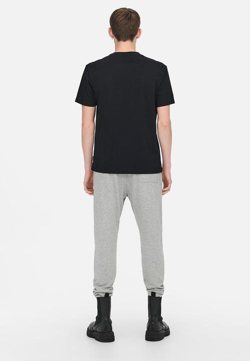 Only & Sons - Onskelloggs reg ss logo tee - black