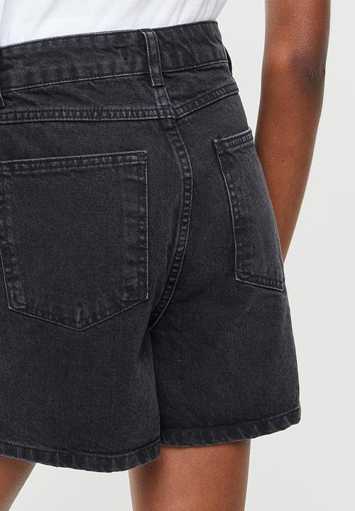 Trendyol - Pleated denim shorts - black