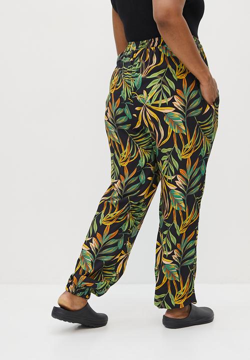 Superbalist - Printed pull on jogger - black & green