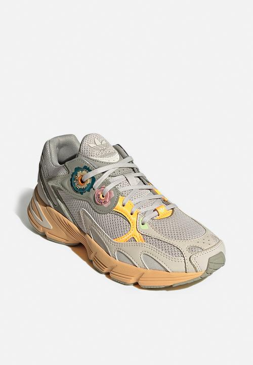 adidas Originals - Astir - secret gardens
